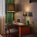 Hotel Malcom And Barret