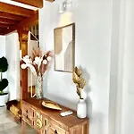 Luxury Penthouse Center Apartment *