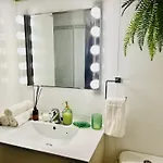 Luxury Penthouse Center Apartment *