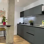 Junto Al Jardin Del Turia * Valencia