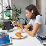 Singularstays Ms Rogers Valencia