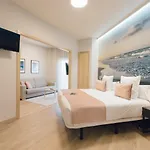 Palau & Valence