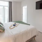 Dorm4you Arena Family 13 Aparthotel 4*