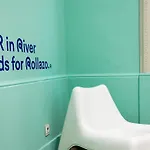 Hostel River *