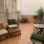 Location Center Has An Independent Courtyard 아파트