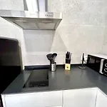 Getaway - Jacuzzi, Space & Comfort Apartment Valencia