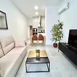 Getaway - Jacuzzi, Space & Comfort *