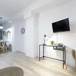 Apartment Ln4 - Loft Espacioso Y Acogedor Estudio Cerca Del Metro Zona Ayora Valencia