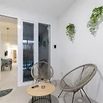 Ag7 Loft Espaciosos Estudios Con Terraza Cercanos Al Metro Zona Ayora Valencia