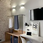 בית הארחה Cosy Embajador 2*
