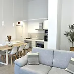 Main Lofts Apartman