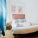 Apartment Abat 3 Cool & Wide Duplex Next To The Cathedral