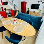 Apartment Abat 3 Cool & Wide Duplex Next To The Cathedral *