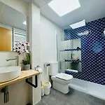 Abat 3 Cool & Wide Duplex Next To The Cathedral Apartment