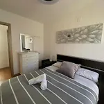Casa Con Barbacoa En Urbanizacion Privada * Valencie