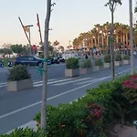 Lyesblb 公寓式酒店 4*