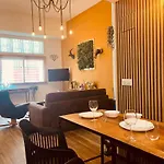 Duplex Tipo Loft De Estilo Selvatico Y Safari, Con Encanto Y A Pasos Del Mar شقة فالنسيا