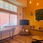 Duplex Tipo Loft De Estilo Selvatico Y Safari, Con Encanto Y A Pasos Del Mar فالنسيا