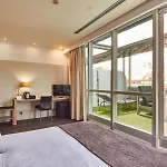 Silken Puerta 4*