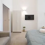 Uy - Loft Acogedores Y Modernos Estudios Cerca De La Estacion Joaquin Sorolla * Valensiya