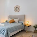 Uy - Loft Acogedores Y Modernos Estudios Cerca De La Estacion Joaquin Sorolla * Valensiya