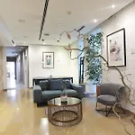 & Co. Quart Boutique מלון 3*