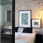 מלון & Co. Quart Boutique 3*