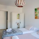 Cabalicious Flat-Big Families By Invalencia