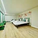 Appartement Modern With Style Near Center *