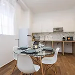 Estudio Tranquilo Cerca Del Centro Walencja