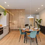 Saristays Urban Chic Loft فالنسيا