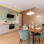 Saristays Urban Chic Loft *