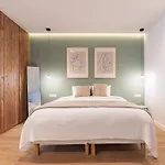 Saristays Urban Chic Loft شقة