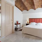 Ad Hoc Monumental 1881 Hotel