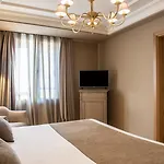 Vincci Lys Hotel