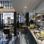 Petit Palace Plaza De La Reina Валенсия