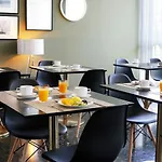 瓦伦西亚媒介酒店 酒店 4*