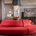 瓦伦西亚媒介酒店 4*