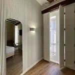 Cosy Embajador בית הארחה 2*