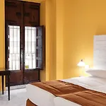 Ad Hoc Carmen Hotel