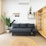 Travel Habitat Nou Mestalla דירה *