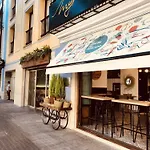 Myr Plaza Mercado & Отель 4*