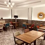 Myr Plaza Mercado & Отель 4*
