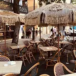 Myr Plaza Mercado & Отель