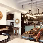 Отель Myr Plaza Mercado & Валенсия