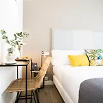 Myr Marques House מלון 4*