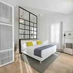 Myr Marques House