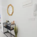Habitación en casa particular Vip En Vivienda Compartida, Muy Céntricas, Ruzafa Centro, Bonitas Y Tranquilas *