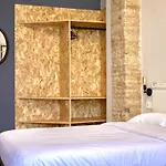 Bed & Breakfast Bird House Valencia