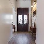 Apartment House Near W-terrace